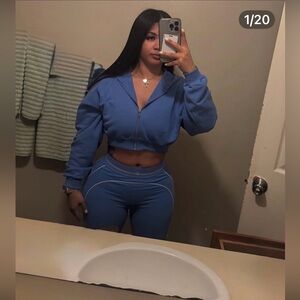 Alo Women's Blue Tracksuit Set